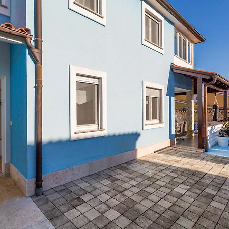 度假居 沃德年贝提加度假屋 *